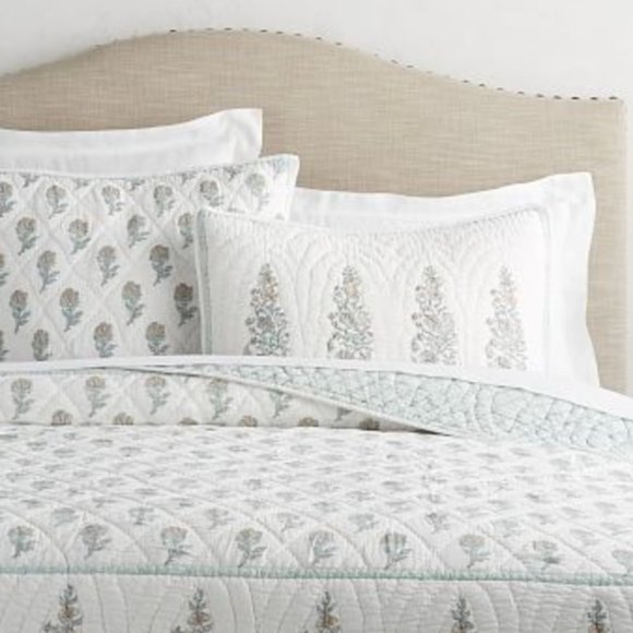 Pottery Barn Other - Pottery Barn Kirra Reversible Block Print Full/Queen Quilt